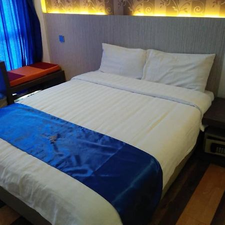 4Orty Inn Bintulu Buitenkant foto