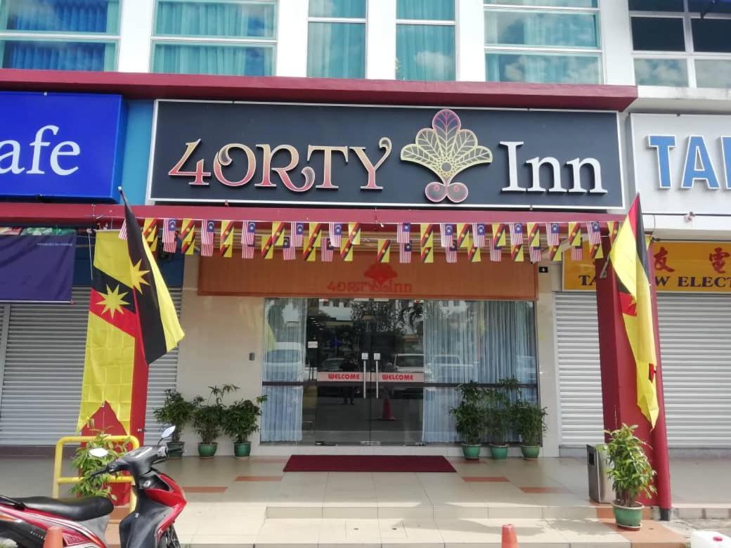 4Orty Inn Bintulu Buitenkant foto