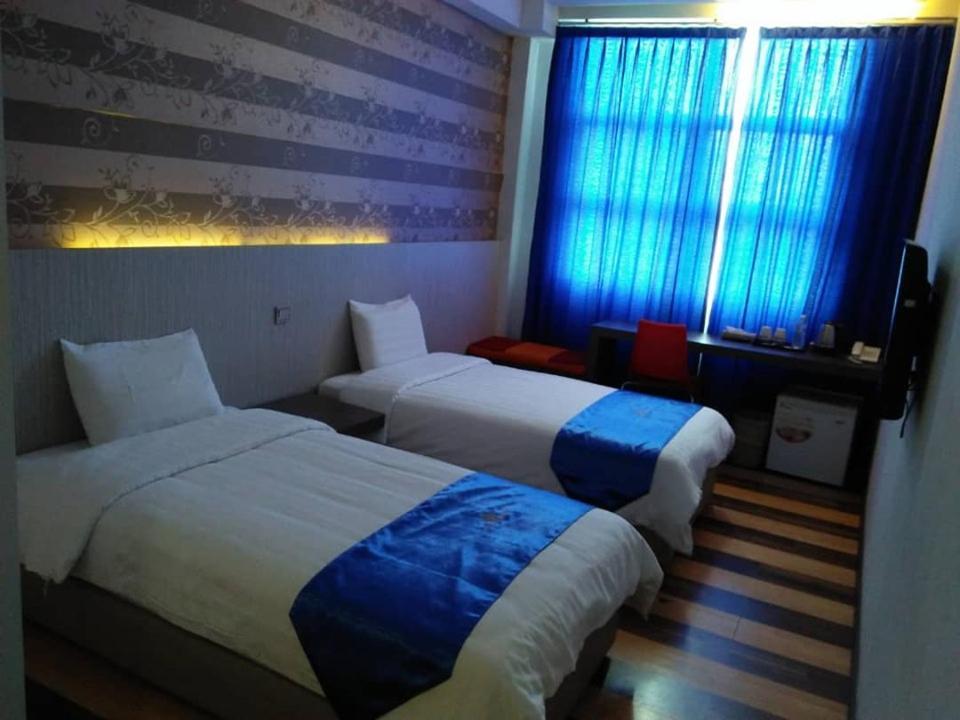 4Orty Inn Bintulu Buitenkant foto