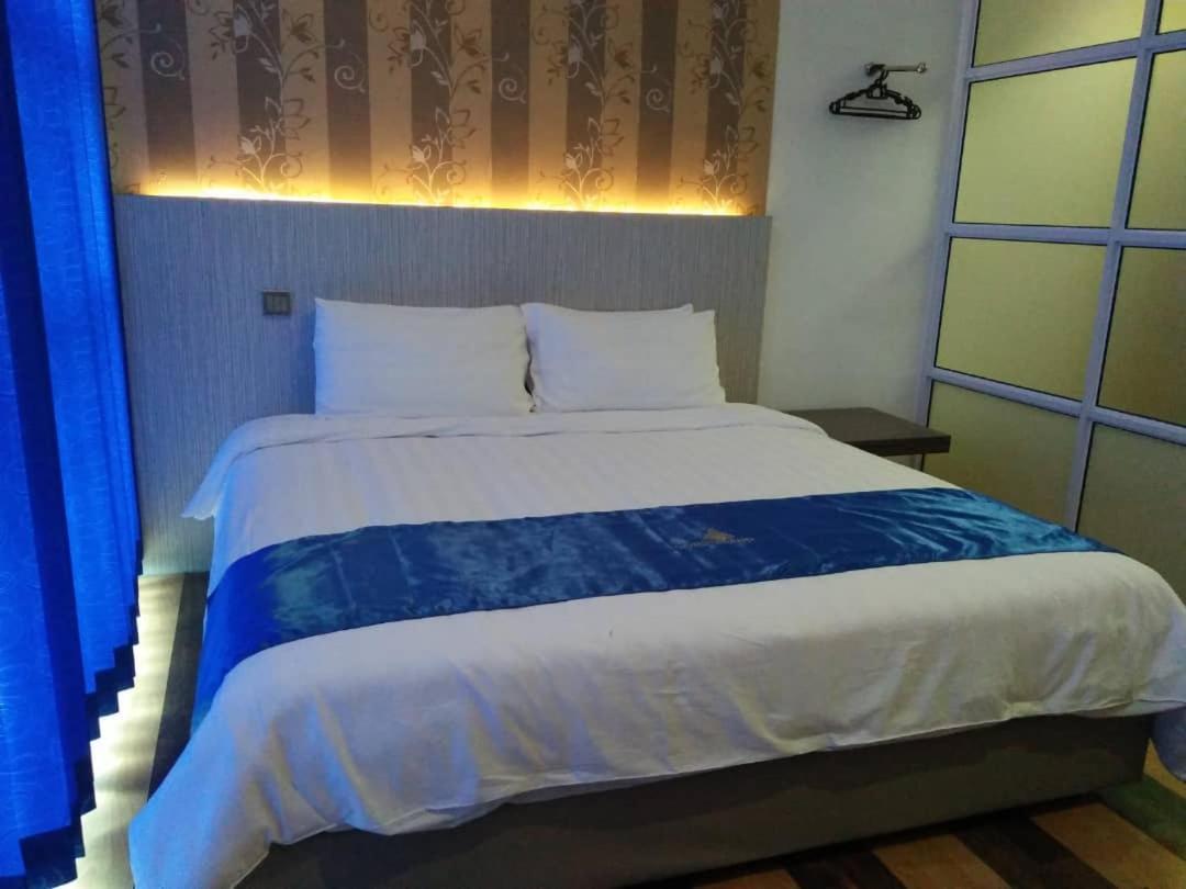 4Orty Inn Bintulu Buitenkant foto