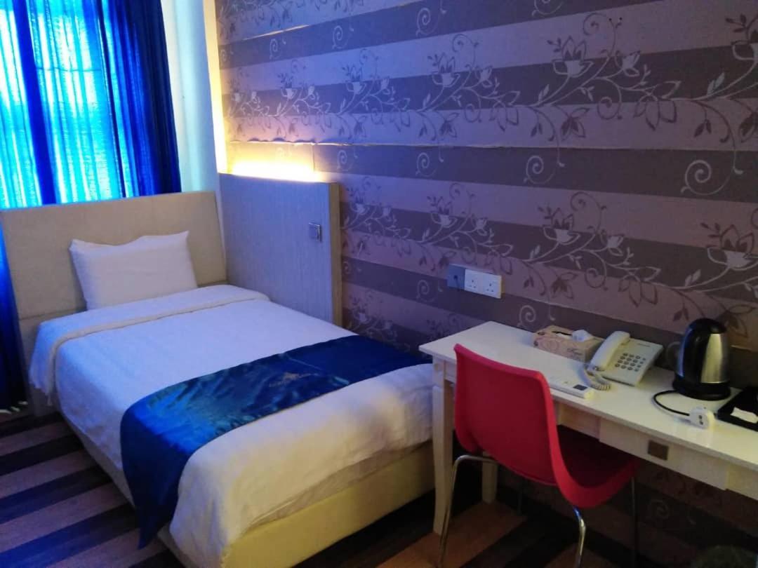 4Orty Inn Bintulu Buitenkant foto