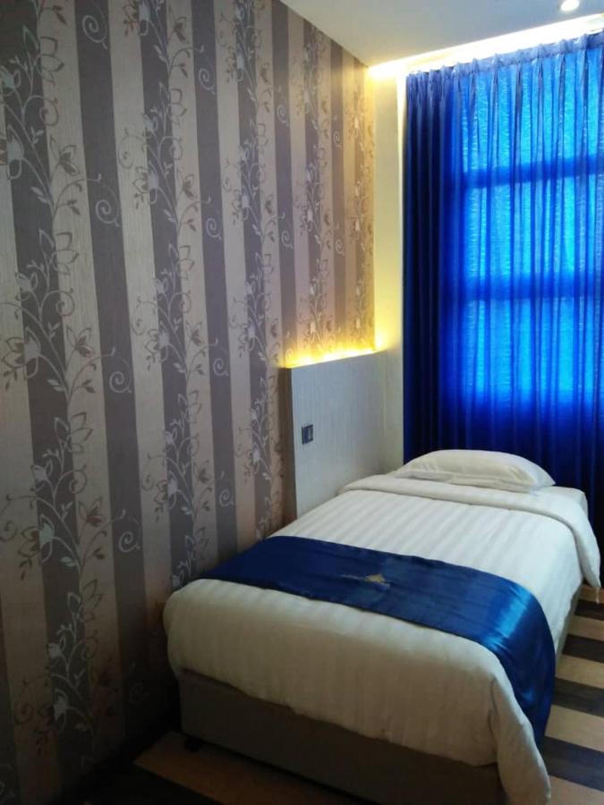 4Orty Inn Bintulu Buitenkant foto