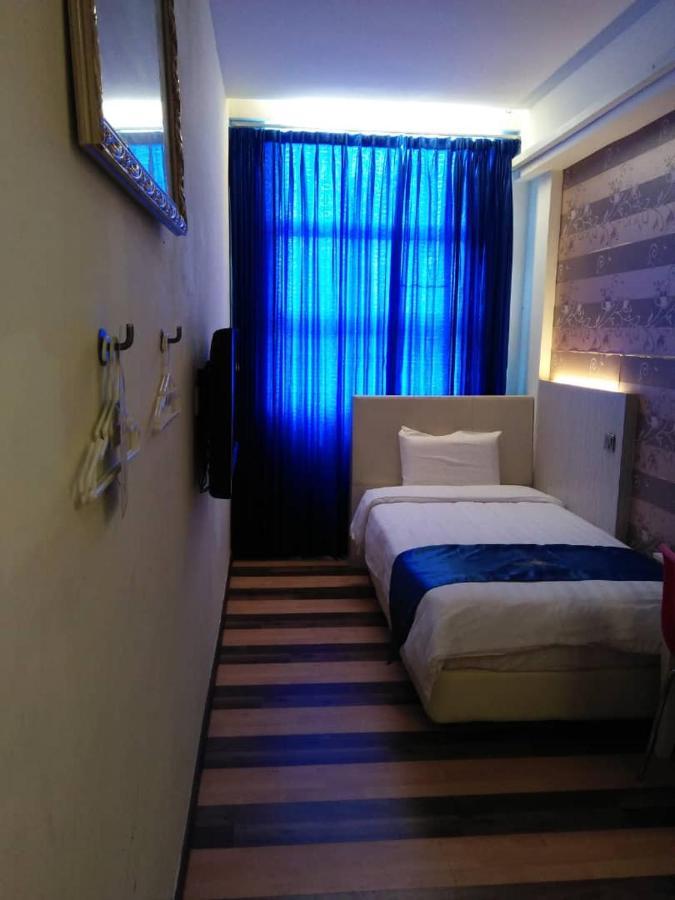 4Orty Inn Bintulu Buitenkant foto