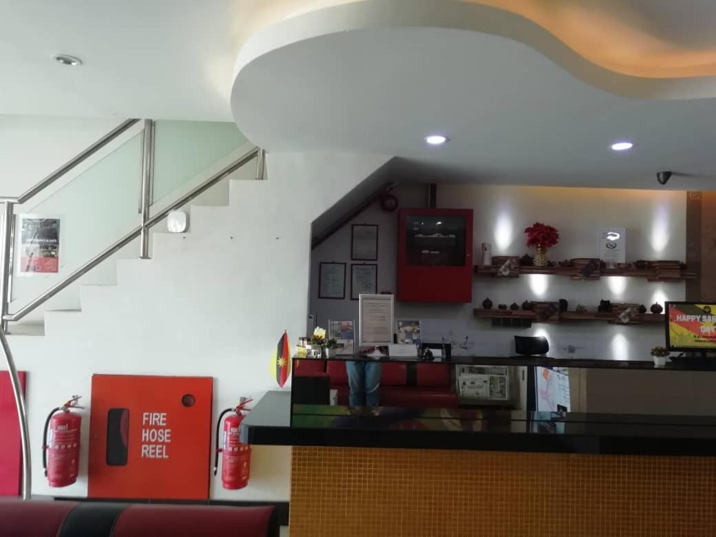 4Orty Inn Bintulu Buitenkant foto