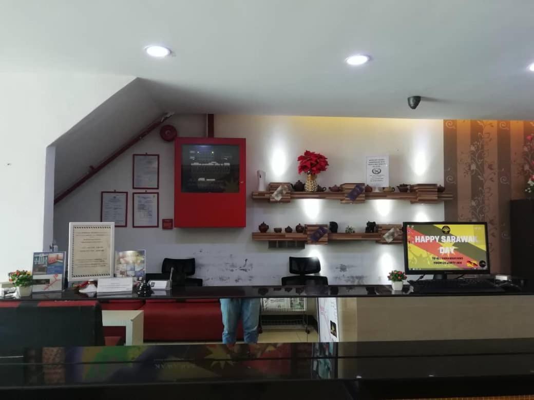 4Orty Inn Bintulu Buitenkant foto