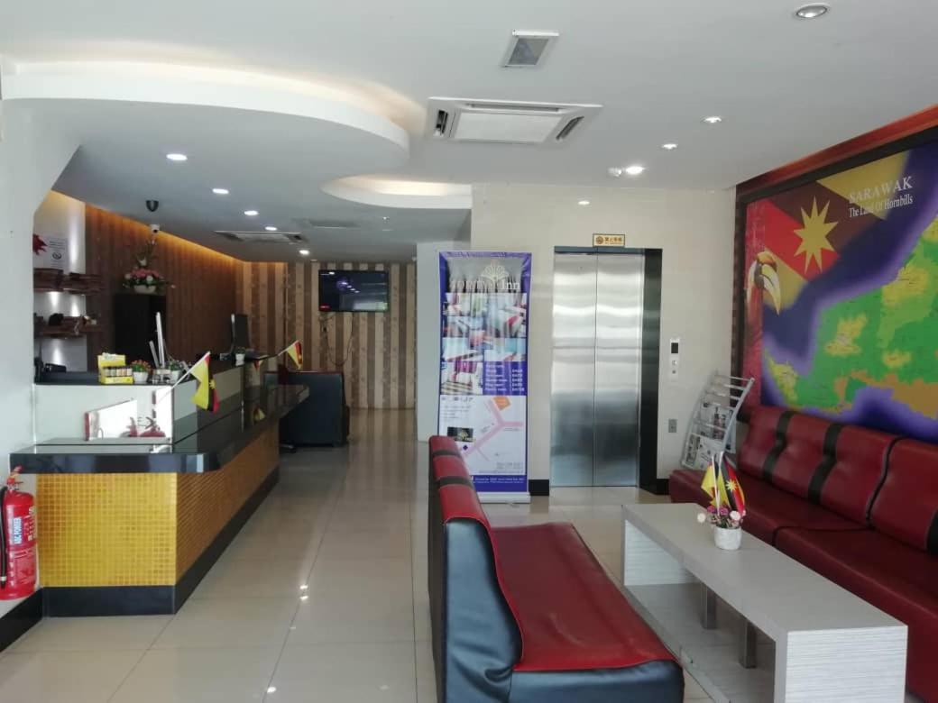 4Orty Inn Bintulu Buitenkant foto
